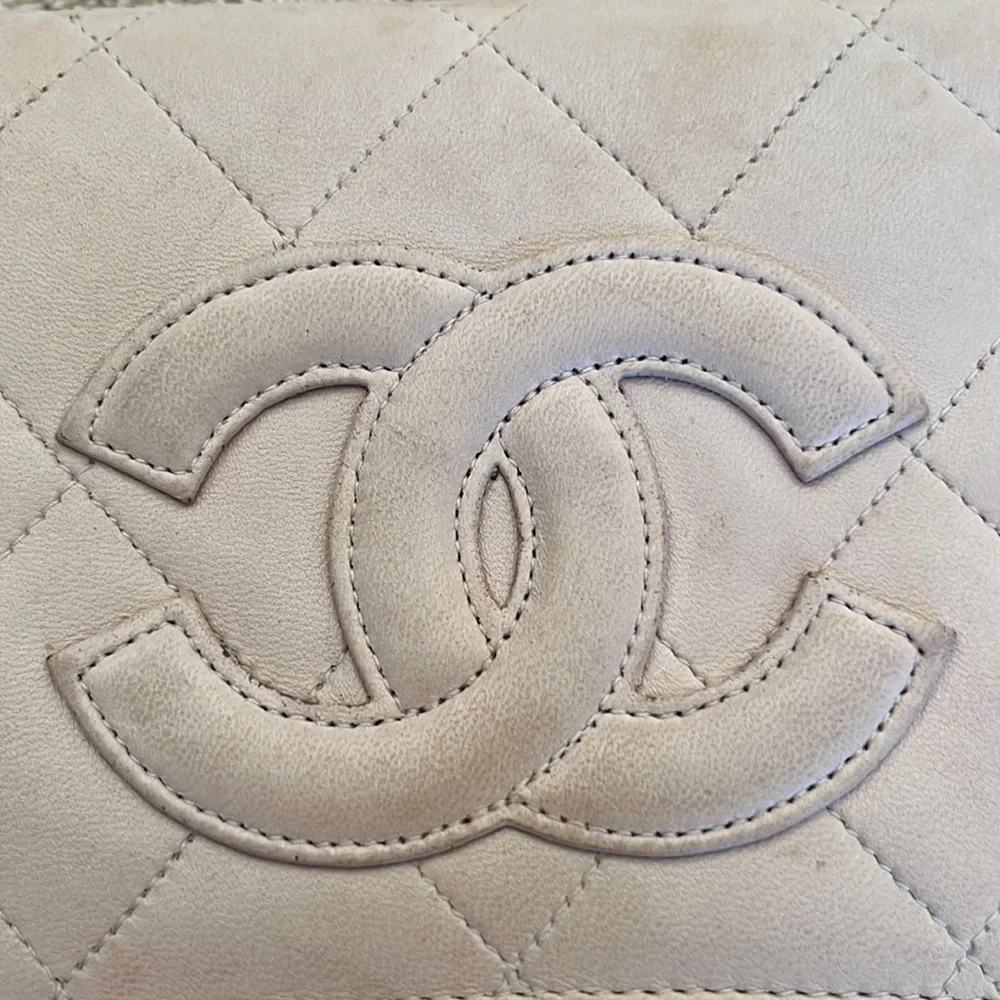 CHANEL Hand Bag with Silver Chain Clutch - Picture 2 of 5